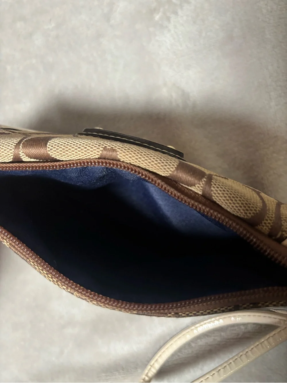 Coach vintage legacy